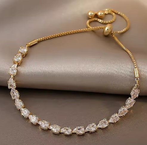 The Meenakari Gem