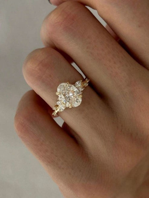 The Emilia – 3.5Ct Oval Trilogy